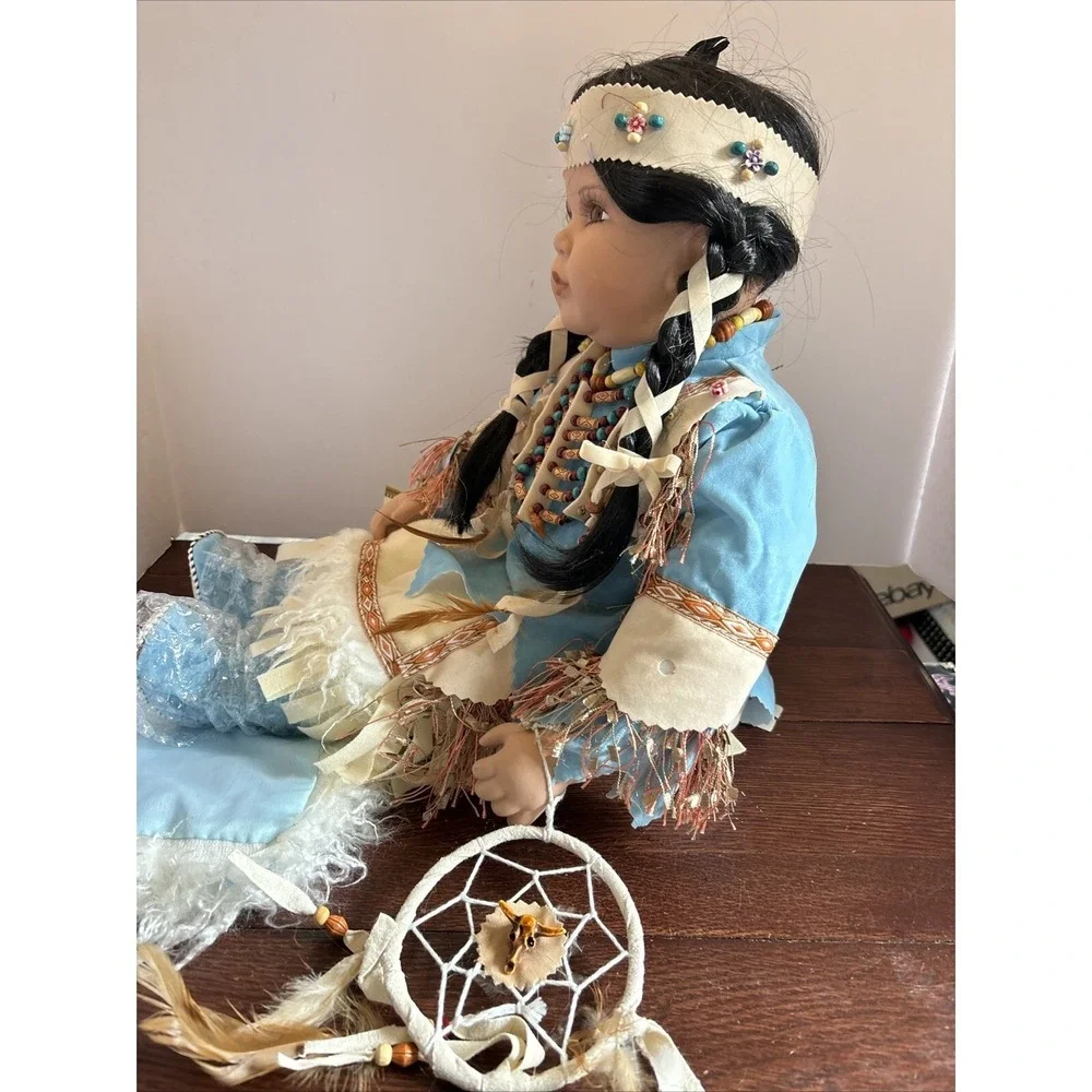 Kinney Doll Native American Taigi 845/2,500 Dreamcatcher, Blanket  25